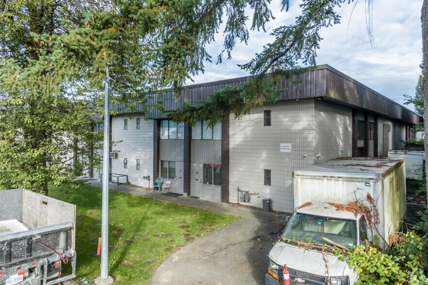 1780 Mclean Ave, Port Coquitlam, BC à louer - Photo du bâtiment - Image 2 de 7