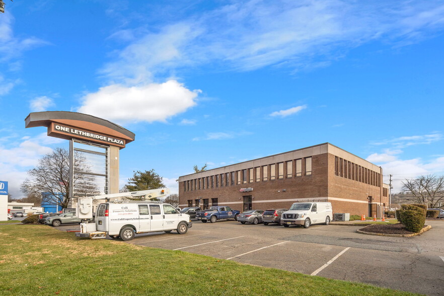 1 Lethbridge Plz, Mahwah, NJ for lease - Building Photo - Image 1 of 30