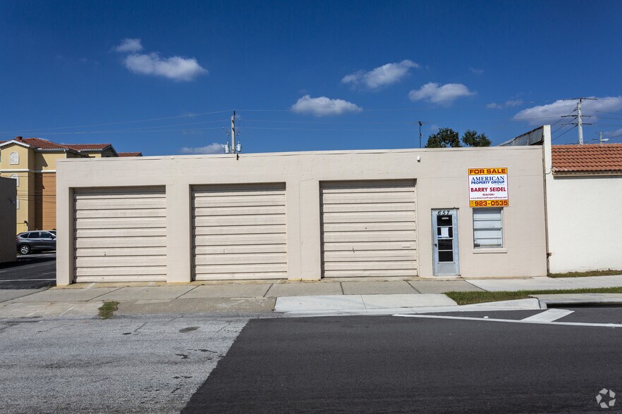 657 E Venice Ave, Venice, FL à vendre - Photo du bâtiment - Image 2 de 3