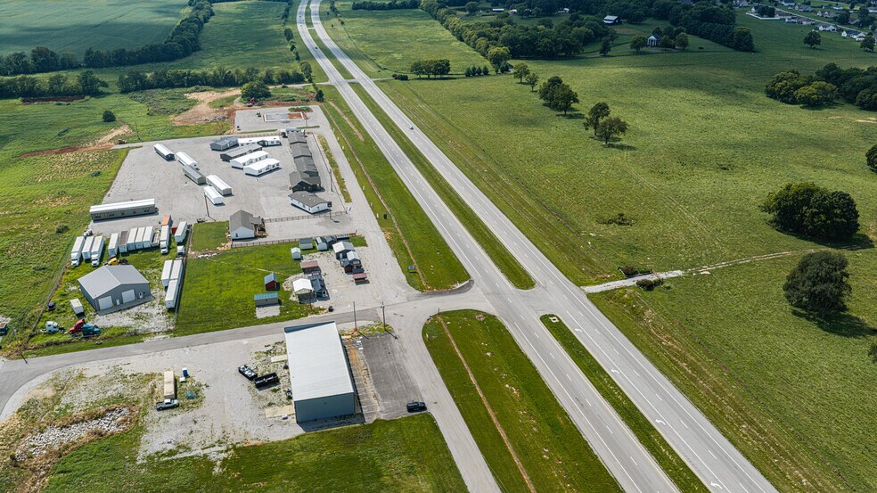16108 Bowling Green Rd, Auburn, KY for sale - Building Photo - Image 3 of 8