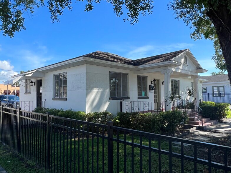 2323 W Aileen St, Tampa, FL à louer - Photo du bâtiment - Image 2 de 23
