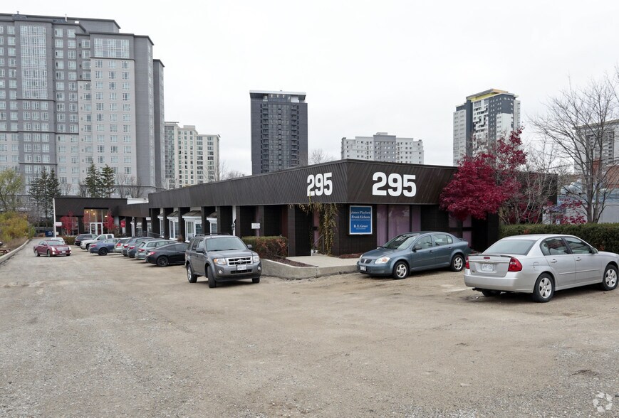 295 Weber St N, Waterloo, ON à vendre - Photo principale - Image 1 de 1