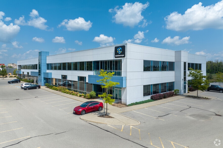 630 Weber St N, Waterloo, ON for lease - Primary Photo - Image 1 of 4