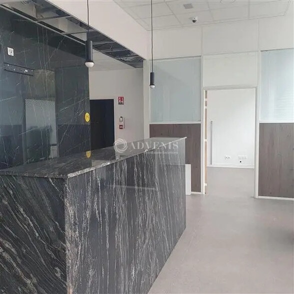 Office in Nancy for lease - Interior Photo - Image 3 of 12