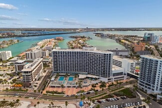 Plus de détails pour 400 Coronado Dr, Clearwater Beach, FL - Commerce de détail à louer