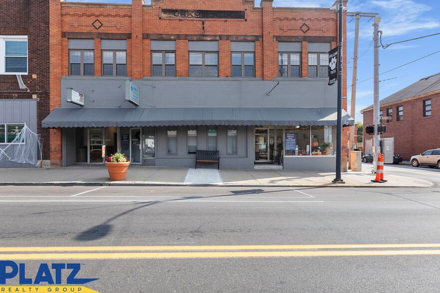 132 N Market St, East Palestine, OH for sale - Building Photo - Image 1 of 10