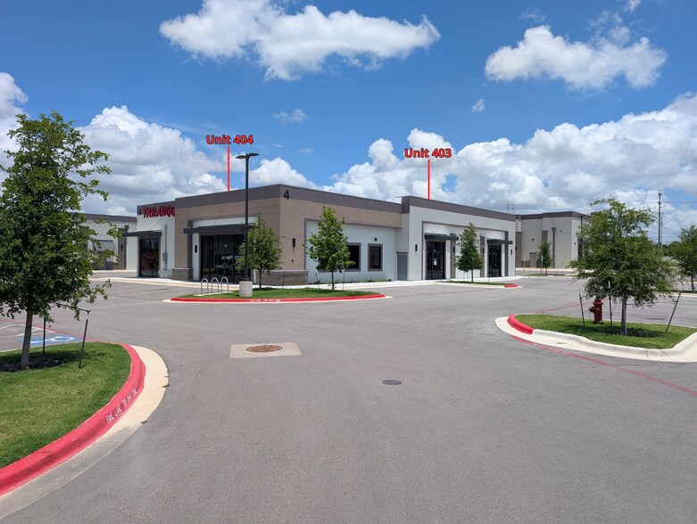 12301 W Parmer Ln, Cedar Park, TX à louer - Photo du bâtiment - Image 1 de 11