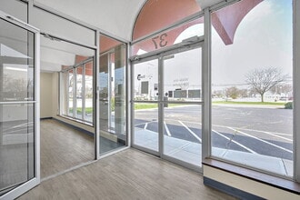 37 Robinwood Ave, Whitehall, OH à louer Photo intérieure- Image 2 de 8