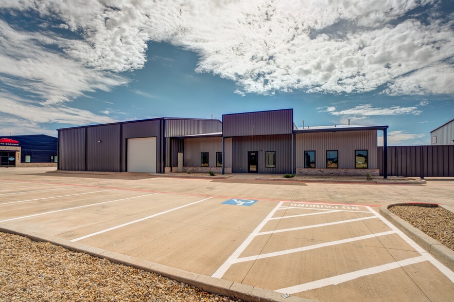 3205 118th St, Lubbock, TX for lease - Building Photo - Image 3 of 33