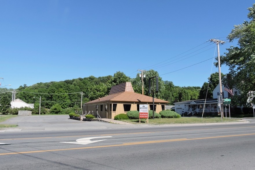 500 Genesee St, Chittenango, NY à vendre - Photo du bâtiment - Image 1 de 1