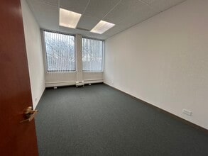 125 S Wilke Rd, Arlington Heights, IL à louer Photo intérieure- Image 2 de 2