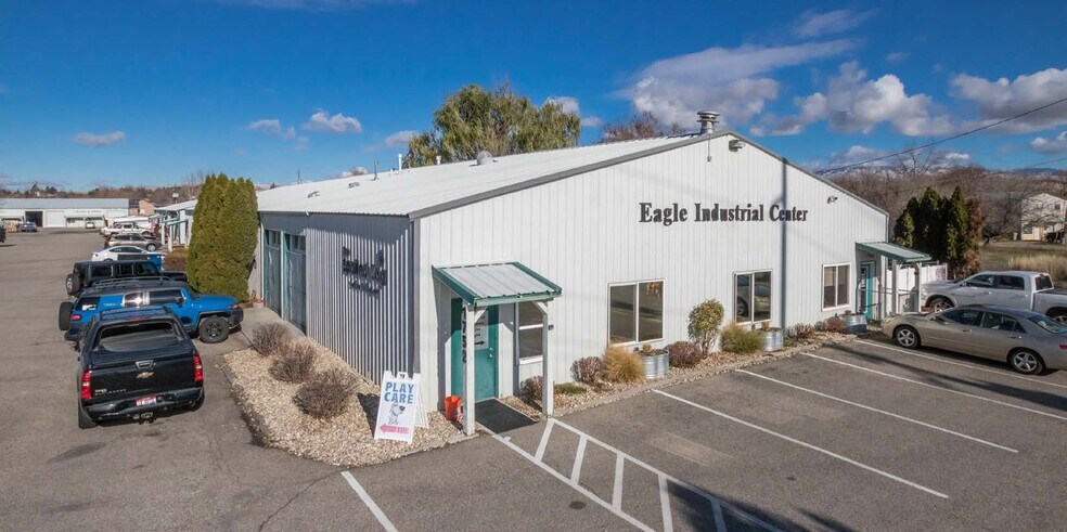 1750-1790 E State St, Eagle, ID à louer - Photo du bâtiment - Image 1 de 2