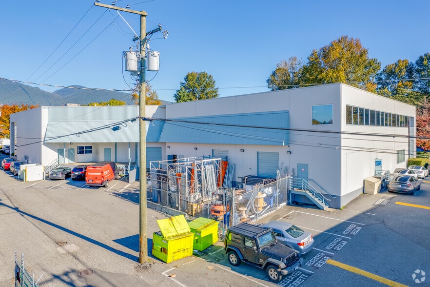 275 Fell Ave, North Vancouver, BC for sale - Building Photo - Image 3 of 4