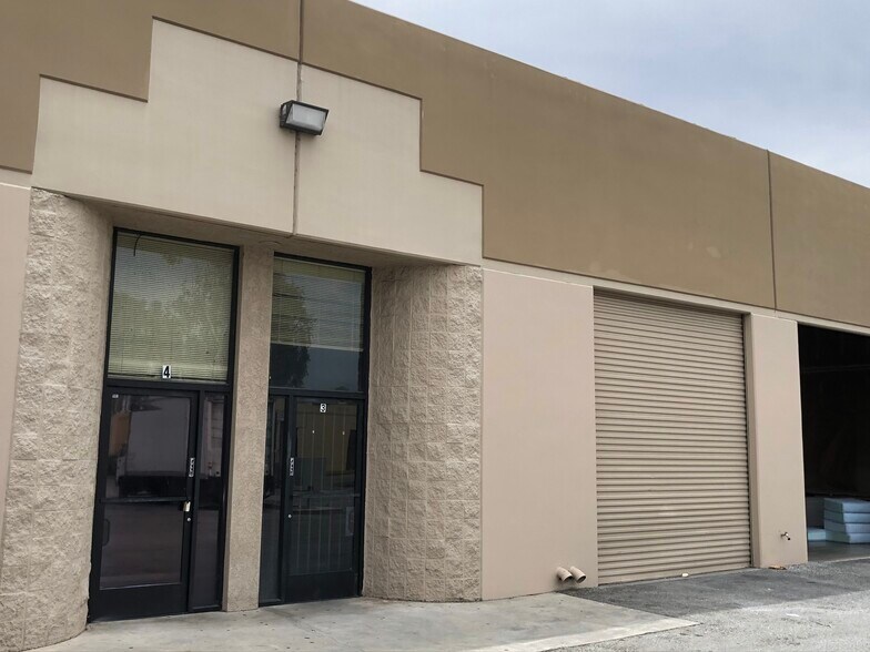 4290 Puente Ave, Baldwin Park, CA à louer - Photo du bâtiment - Image 2 de 3