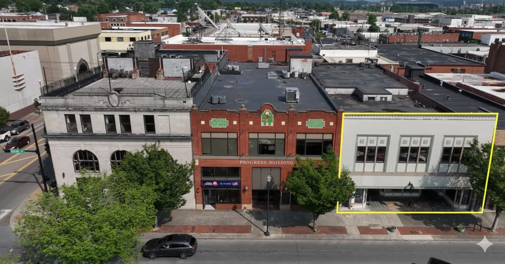 237-245 Broad St, Kingsport, TN à vendre - Photo du bâtiment - Image 2 de 6