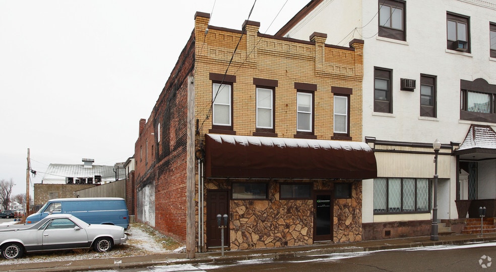 305 Mill St, Coraopolis, PA for sale - Primary Photo - Image 2 of 43