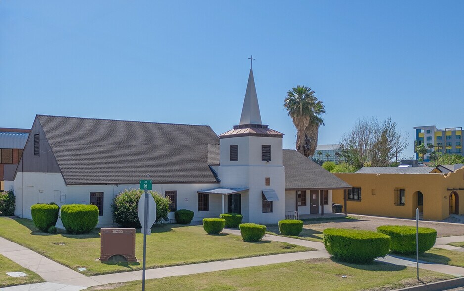 61 N Hibbert, Mesa, AZ à vendre - Photo du bâtiment - Image 2 de 20