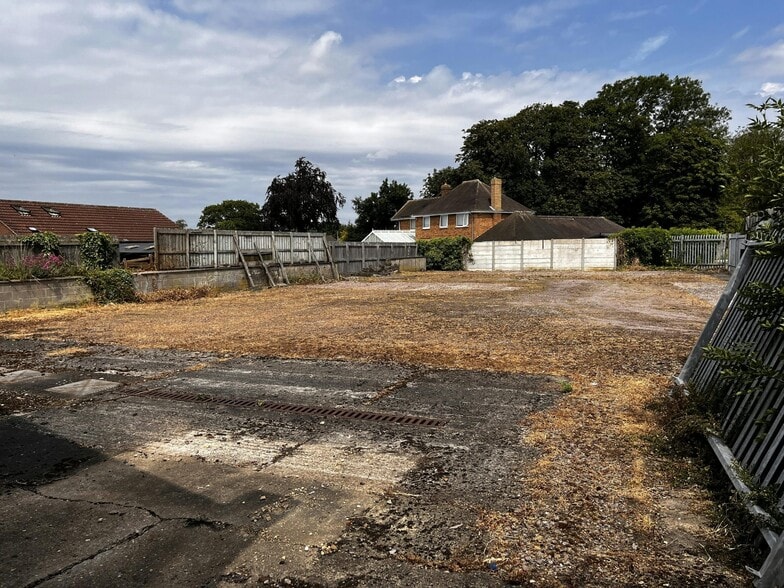 Great Clos, Colsterworth for lease - Building Photo - Image 2 of 6