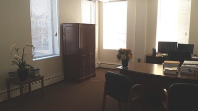 211 Broadway, Lynbrook, NY for lease Interior Photo- Image 1 of 11