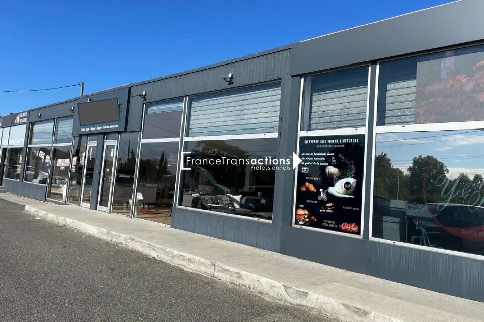 Retail in Cugnaux for lease Building Photo- Image 1 of 5