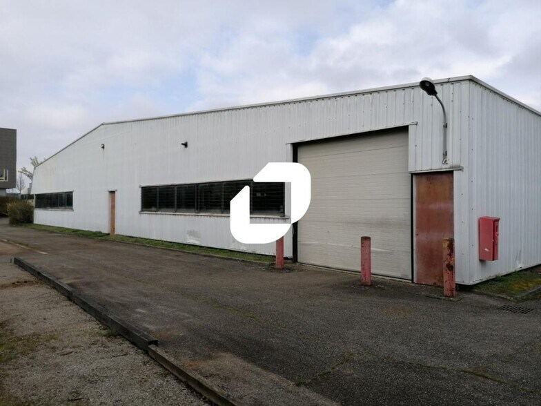 54 Avenue De L'Industrie, Rillieux-la-Pape à louer - Photo du bâtiment - Image 2 de 20