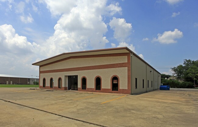 More details for 10819 W Fairmont Pky, La Porte, TX - Industrial for Lease