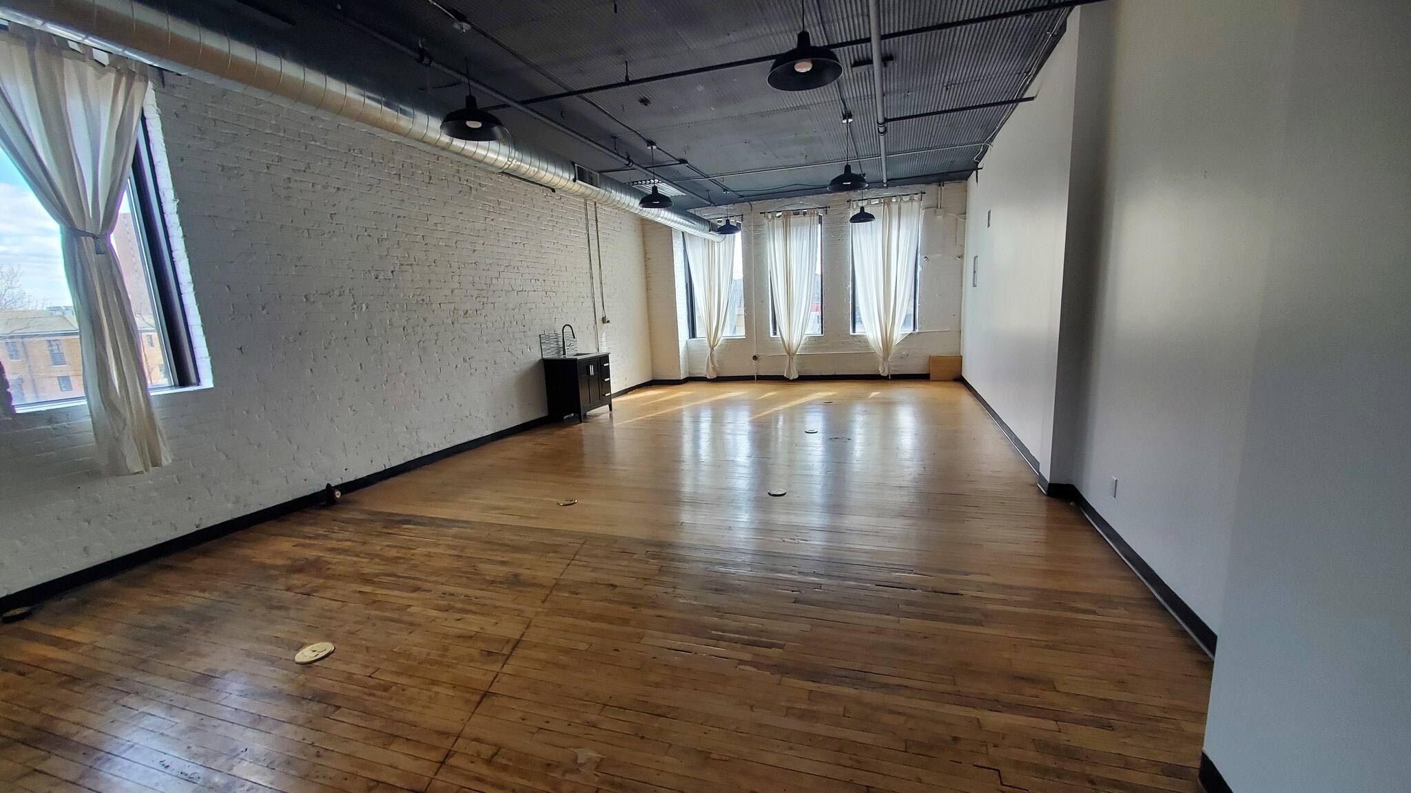 609 S 10th St, Minneapolis, MN à louer Photo intérieure- Image 1 de 6