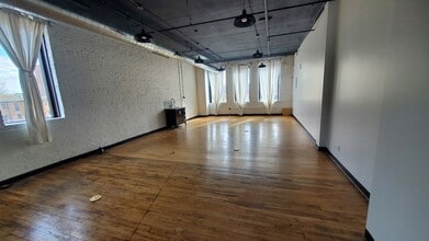 609 S 10th St, Minneapolis, MN à louer Photo intérieure- Image 1 de 6