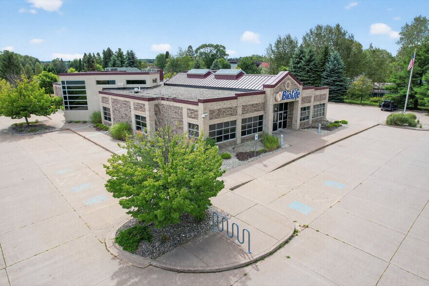 175 Hawley St, Marquette, MI à vendre - Photo du bâtiment - Image 3 de 33