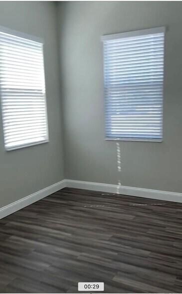 776 Cactus Ridge Cir, Seffner, FL à vendre - Photo du bâtiment - Image 3 de 3