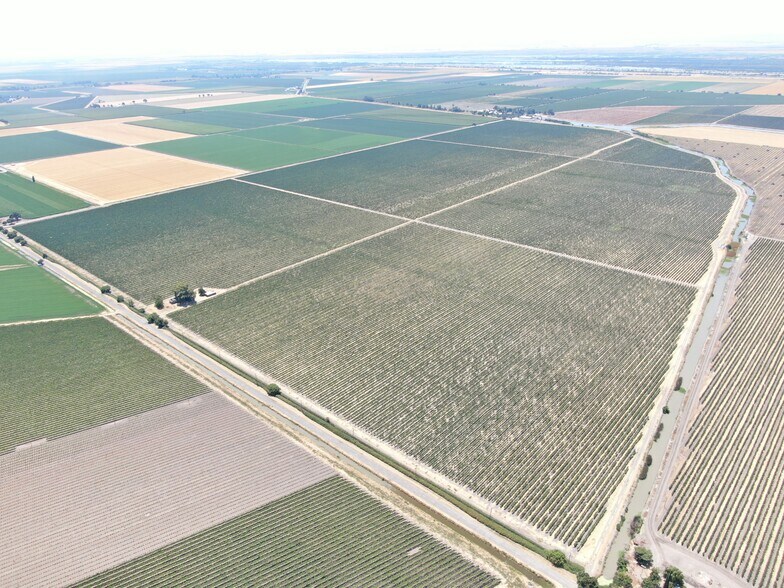 48450 W Sutter Rd, Clarksburg, CA à vendre - Photo du bâtiment - Image 2 de 12