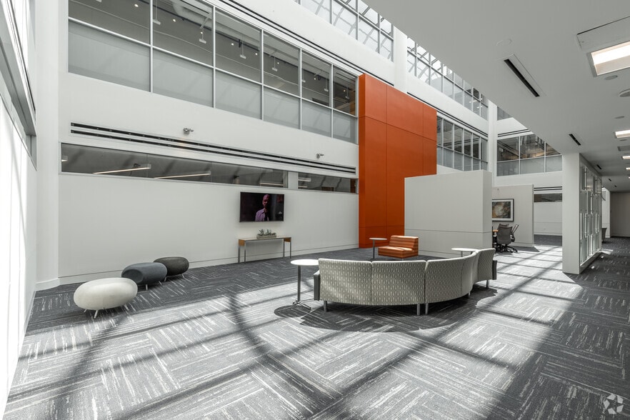 5340 Legacy Dr, Plano, TX for lease - Lobby - Image 3 of 33