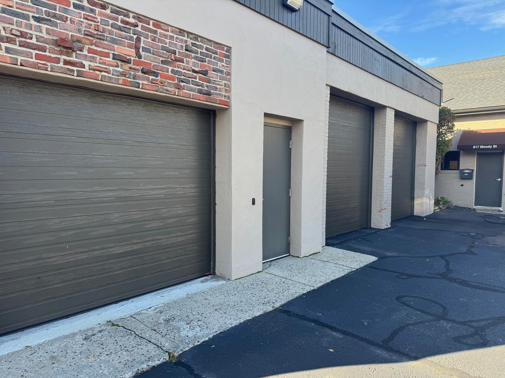 817 Moody St, Waltham, MA for lease Building Photo- Image 1 of 20