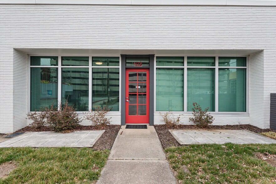 102 Paisley St, Greensboro, NC à louer - Photo du bâtiment - Image 2 de 24