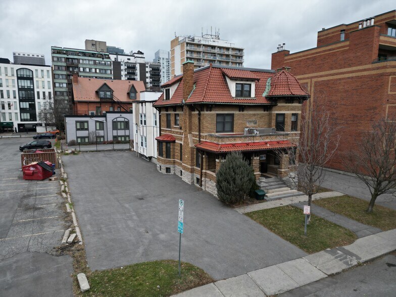 307 Gilmour St, Ottawa, ON à vendre - Photo du bâtiment - Image 1 de 40