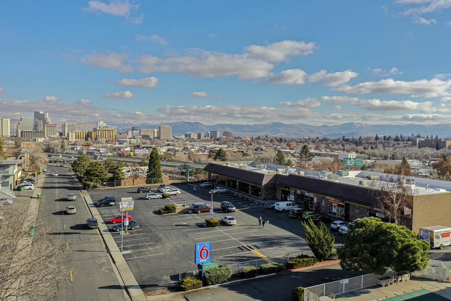 1350 Stardust St, Reno, NV for lease - Aerial - Image 1 of 5