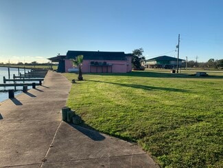 Plus de détails pour 220 W Bayshore Rd, Anahuac, TX - Spécialité à vendre