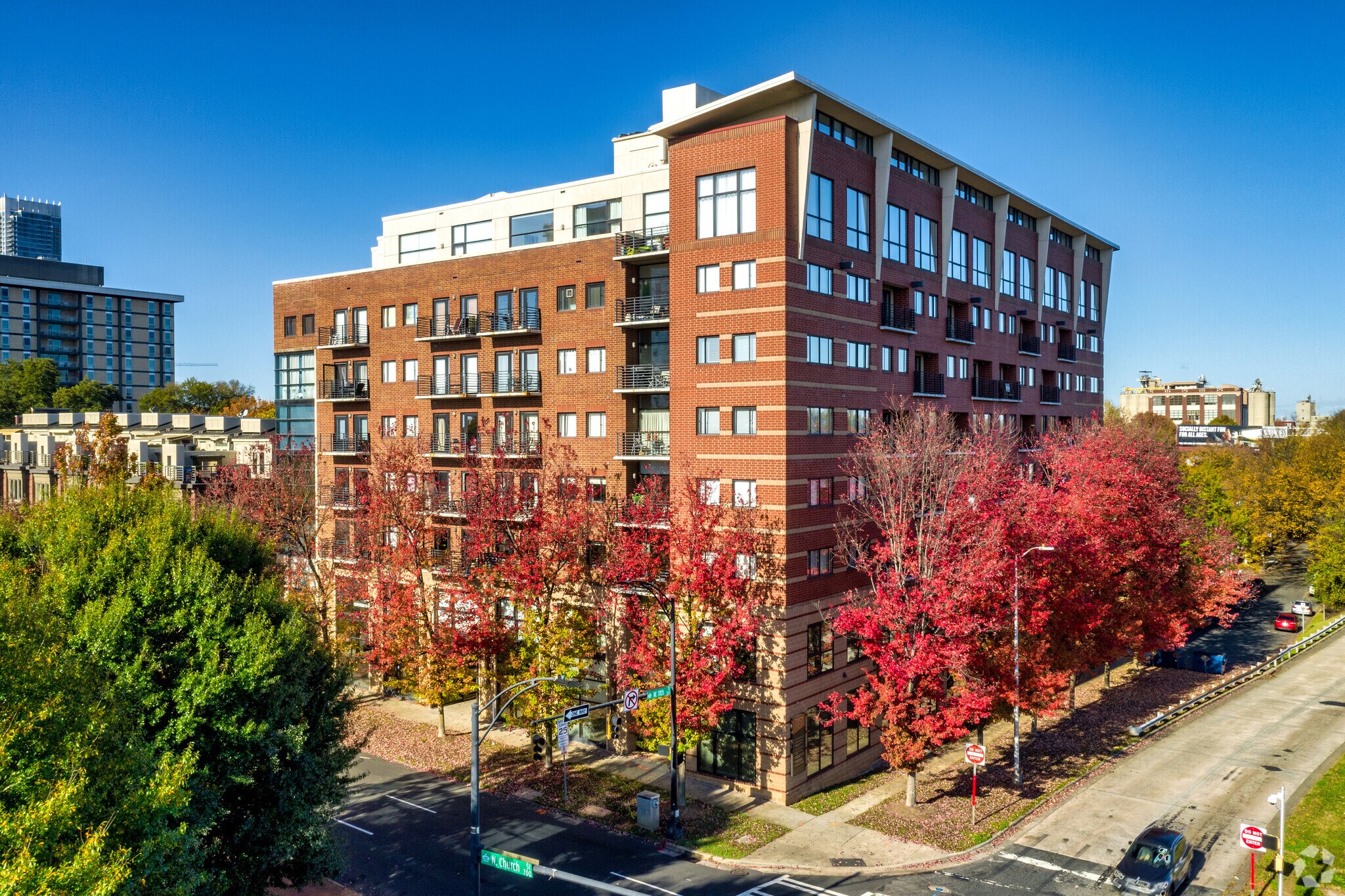 715 N Church St, Charlotte, NC à vendre Photo principale- Image 1 de 49