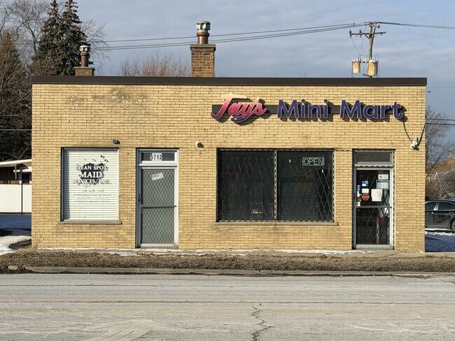 More details for 5712 S Harlem Ave, Summit Argo, IL - Retail for Sale