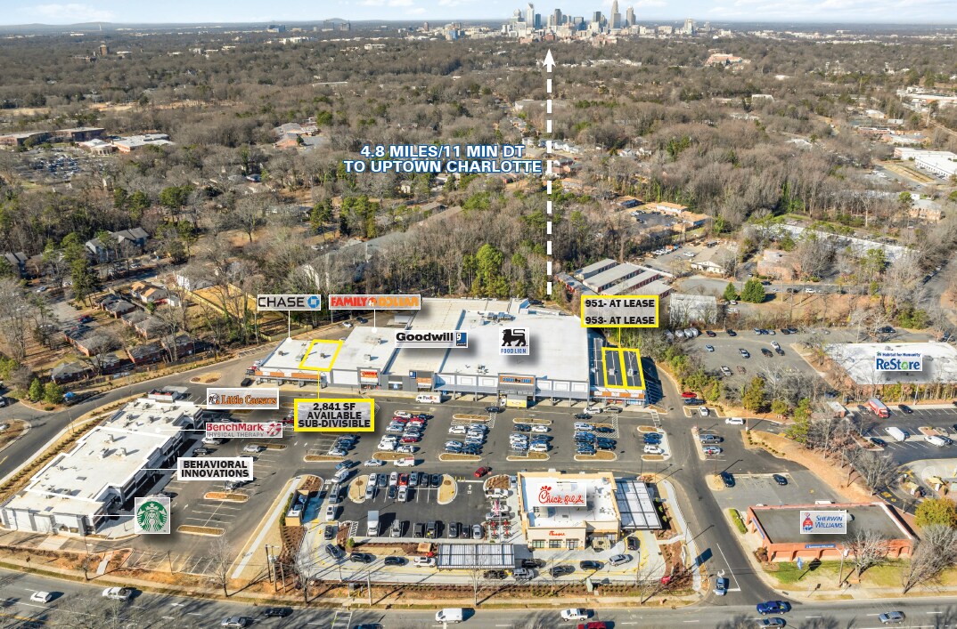 931 N Wendover Rd, Charlotte, NC à louer Photo principale- Image 1 de 7