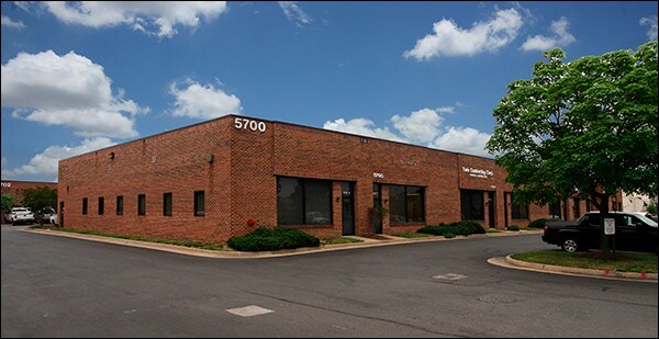 5700 General Washington Dr, Alexandria, VA à louer - Photo du bâtiment - Image 2 de 5