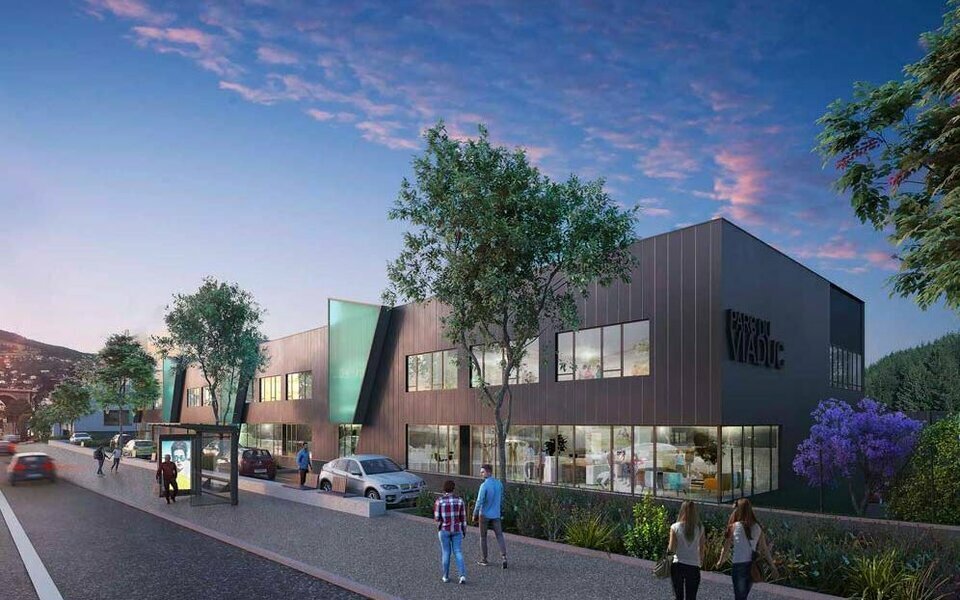 Retail in Tarare for lease Building Photo- Image 1 of 17