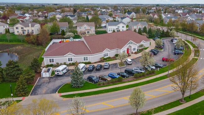 Plus de détails pour 11424 Rainsford Dr, Huntley, IL - Commerce de détail à vendre
