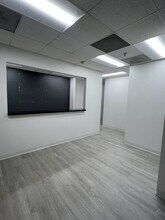 1111 N Northshore Dr, Knoxville, TN à louer Photo intérieure- Image 2 de 5