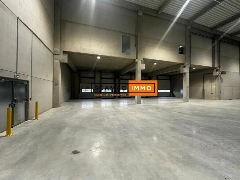 Office in Conflans-Sainte-Honorine for lease - Interior Photo - Image 3 of 13