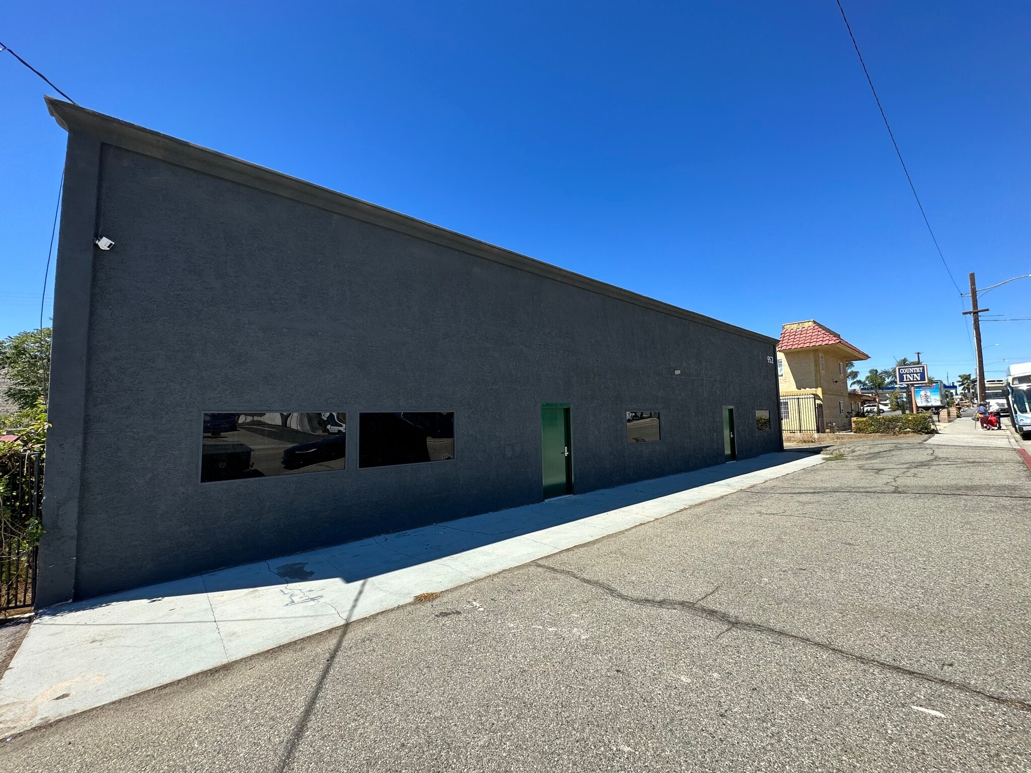 952 E Ramsey St, Banning, CA for lease Building Photo- Image 1 of 4