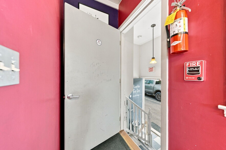 144 S Main St, Acushnet, MA for sale - Building Photo - Image 2 of 36