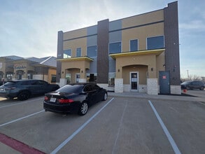 25663 Smotherman Rd, Frisco, TX à louer Photo du bâtiment- Image 1 de 2