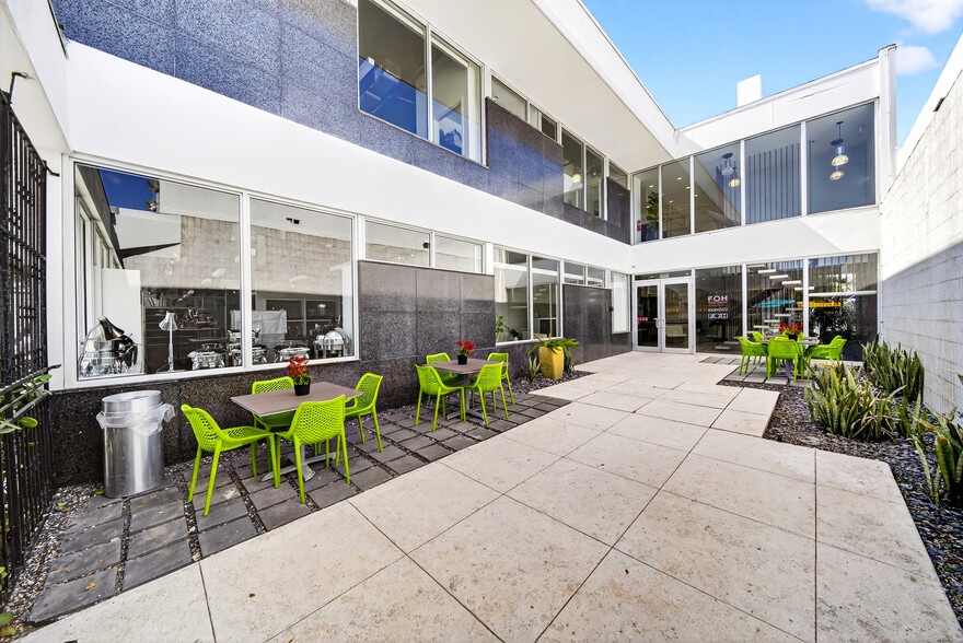 7630 Biscayne Blvd, Miami, FL for lease - Building Photo - Image 3 of 162