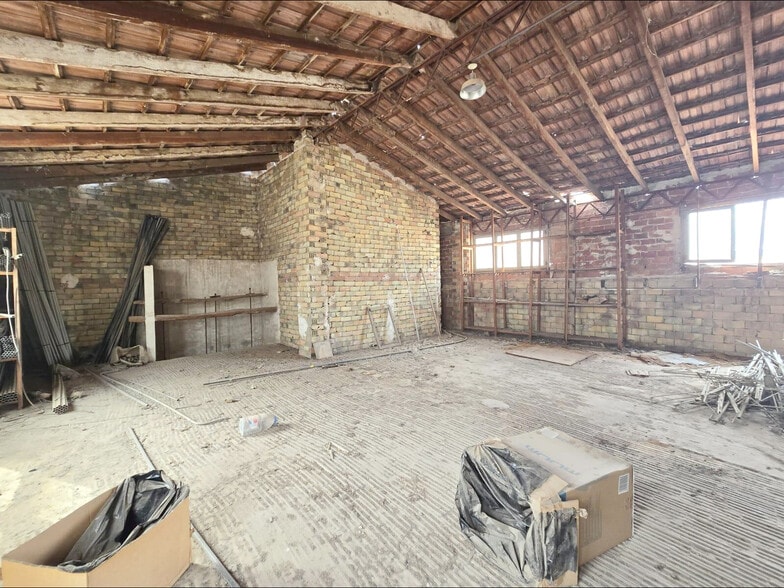 Industrial in Aspe, Alicante for sale - Interior Photo - Image 1 of 6